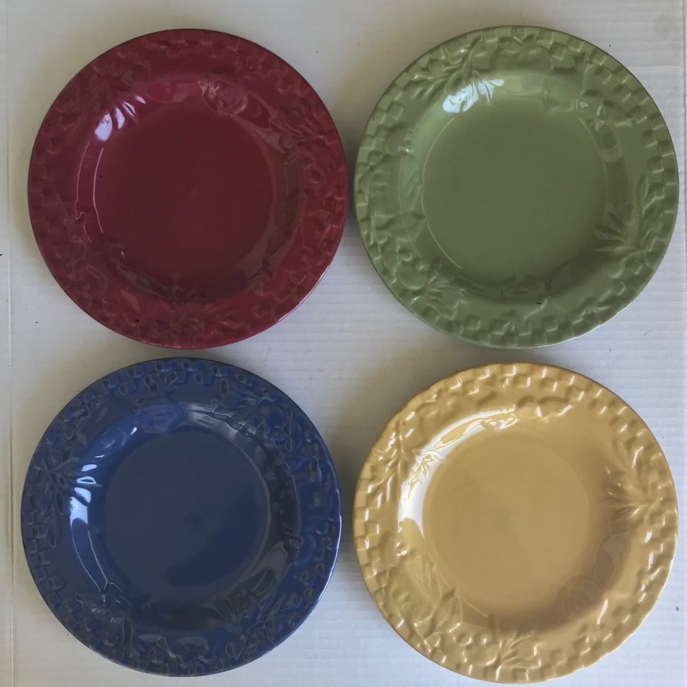 Set Of 2 Signature”Home Grown” Salad/Dessert Plates By Riviera Van Beers…